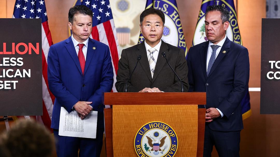US Lawmakers Propose AI Kill Switch After OpenAI Breach