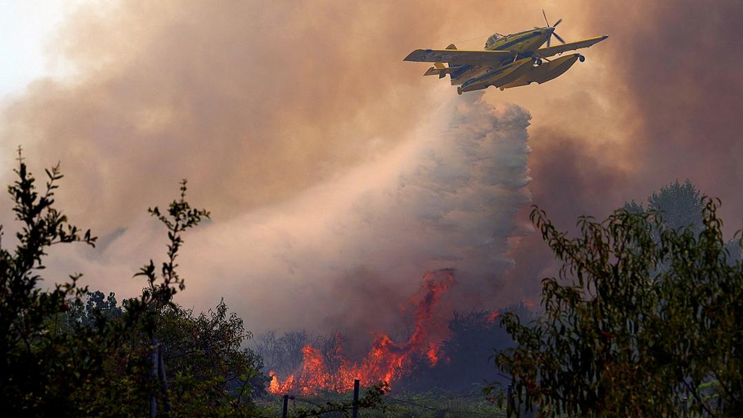 Spanish PM Calls for National Pact Over Wildfires in Spain, France