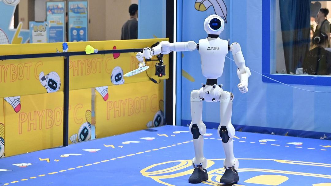 US Bans Foreign Humanoid Robots
