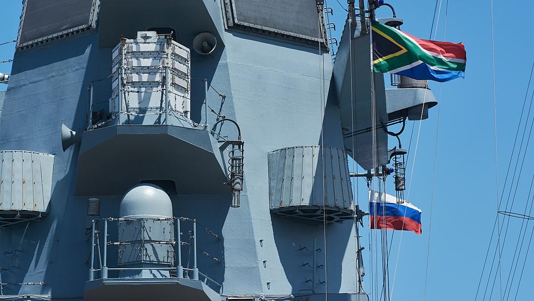 S. Africa Army Chief Deepens Military Ties With Russia