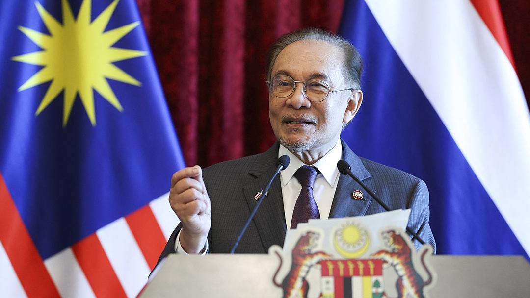 Malaysia's PM Anwar Has Hernia Surgery