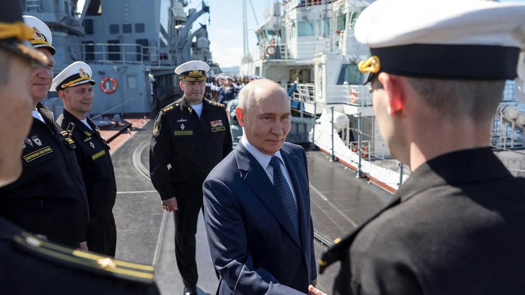 Japan's Takaichi Protests Putin's Kuril Islands Visit