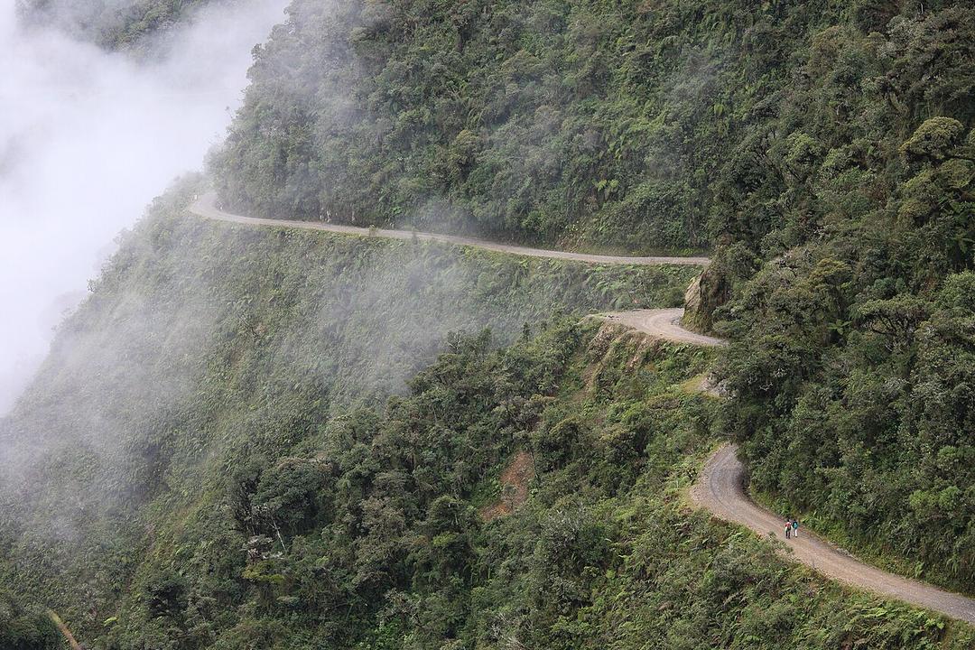 Bolivia: Bus Plunges Off Cliff, at Least 30 Killed