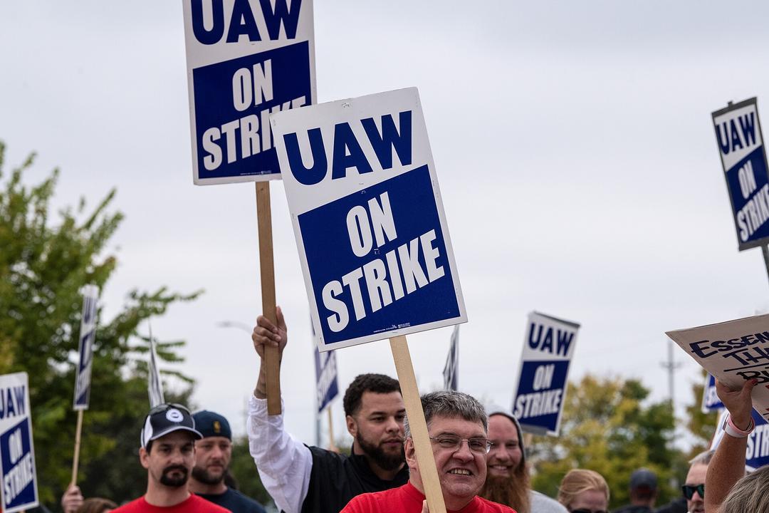 UAW Endorses Tentative Deal with Ford