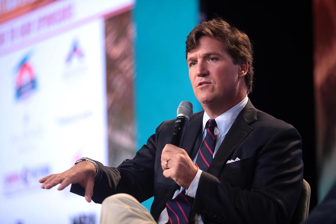 Russian State TV Promotes Tucker Carlson