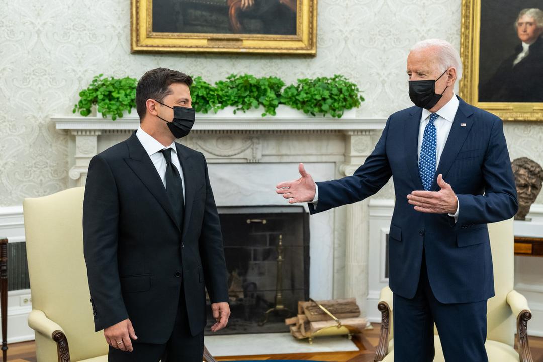 Book: Zelenskyy 'Bombed' First Meeting With Biden at White House