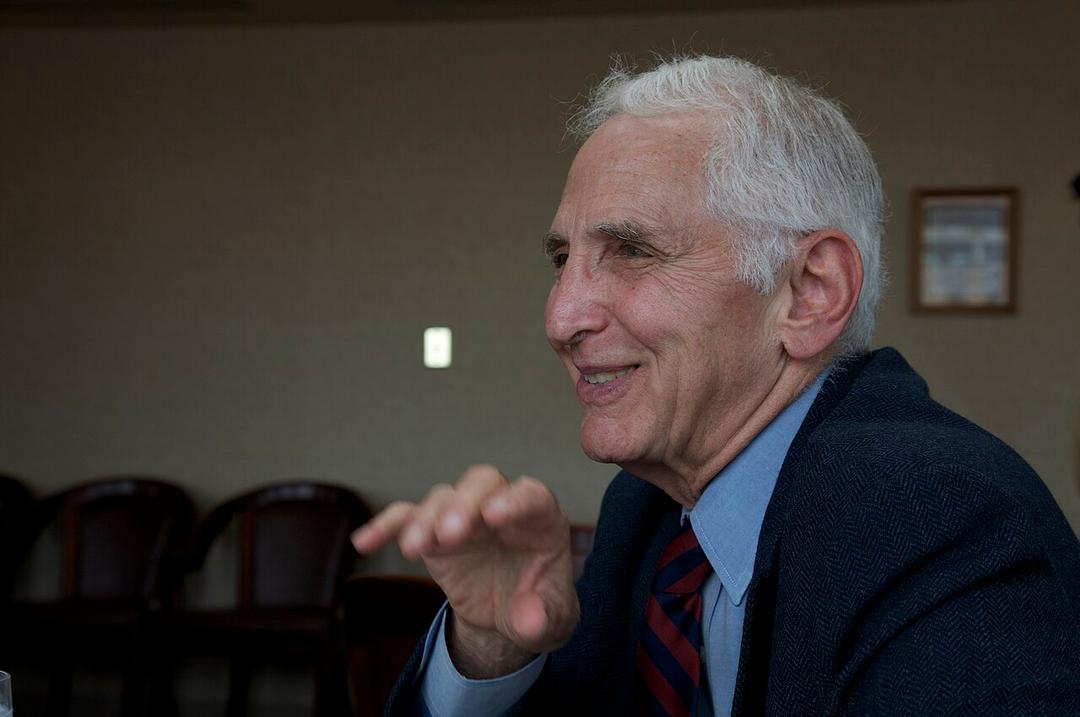 Daniel Ellsberg: Pentagon Papers Whistleblower Dies at 92