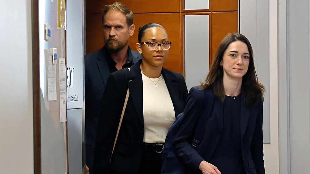 Surrogate Who Refused Abortion Asks SCOTUS for Custody