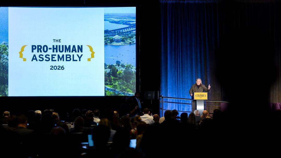 'Pro-Human Assembly' Rally Joins Sanders, Bannon to Discuss AI Risks