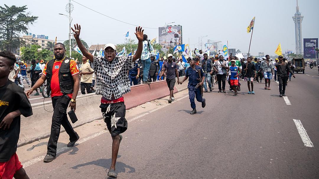 Congo Police Crack Down on Protests Over Tshisekedi’s Third-Term Push