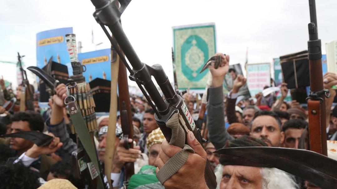 Houthis Advance Near Taiz as Trump Halts Strikes