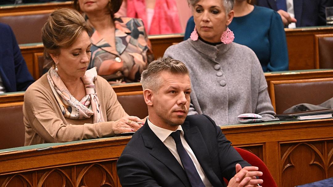 Hungarian Parliament Removes Magyar's Immunity