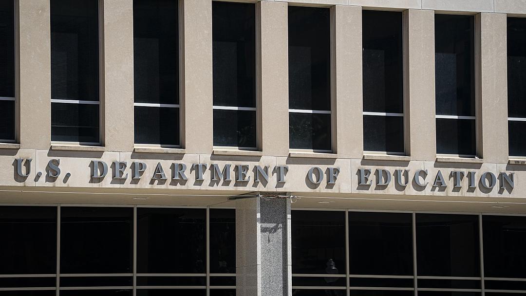 Trump Education Rule Ties Loans to Graduate Earnings