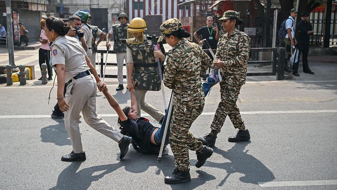 Thousands Detained in Delhi as Election Chief Protest Blocked