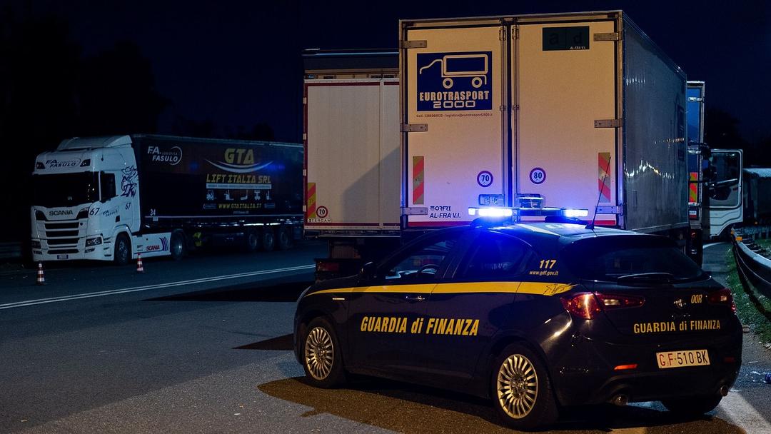 Salvini to Meet Truckers Amid Southern Italy Roadblocks
