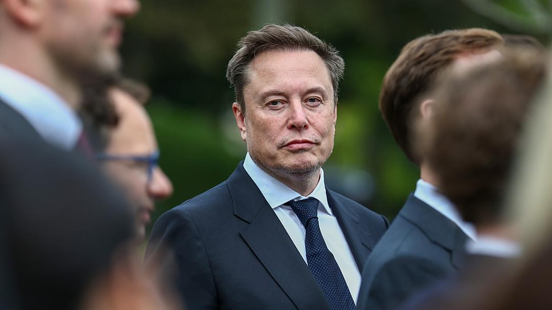 Report: Musk Invests $1B in Ellison's Skydance