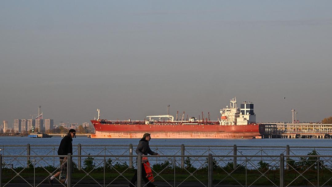 First Russian Diesel Tanker Sails for US Under Trump Deal