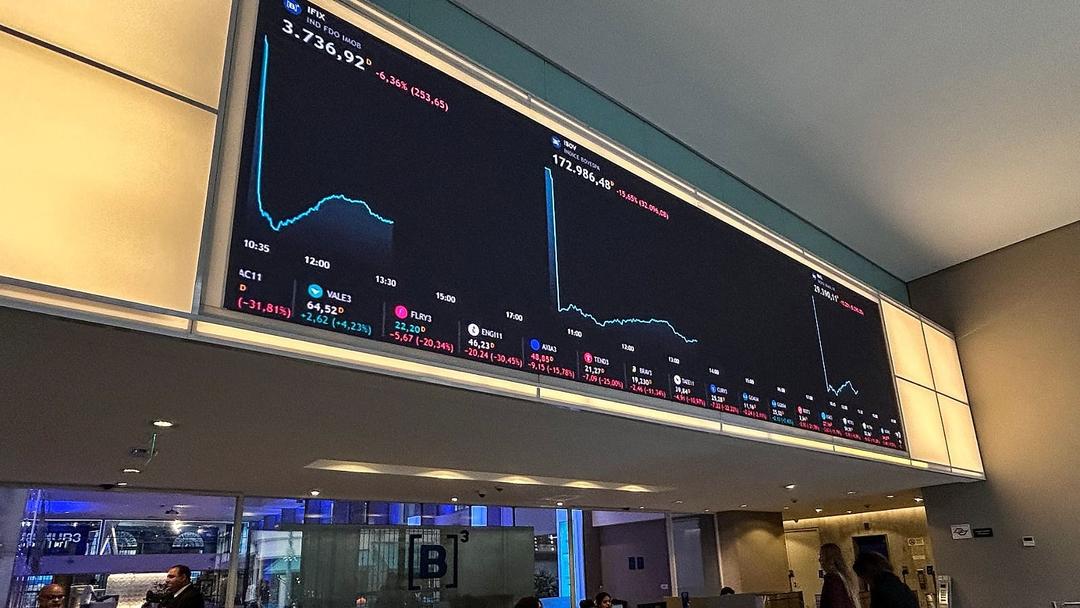 Brazil's Currency, Stocks Plunge After Lula's Win
