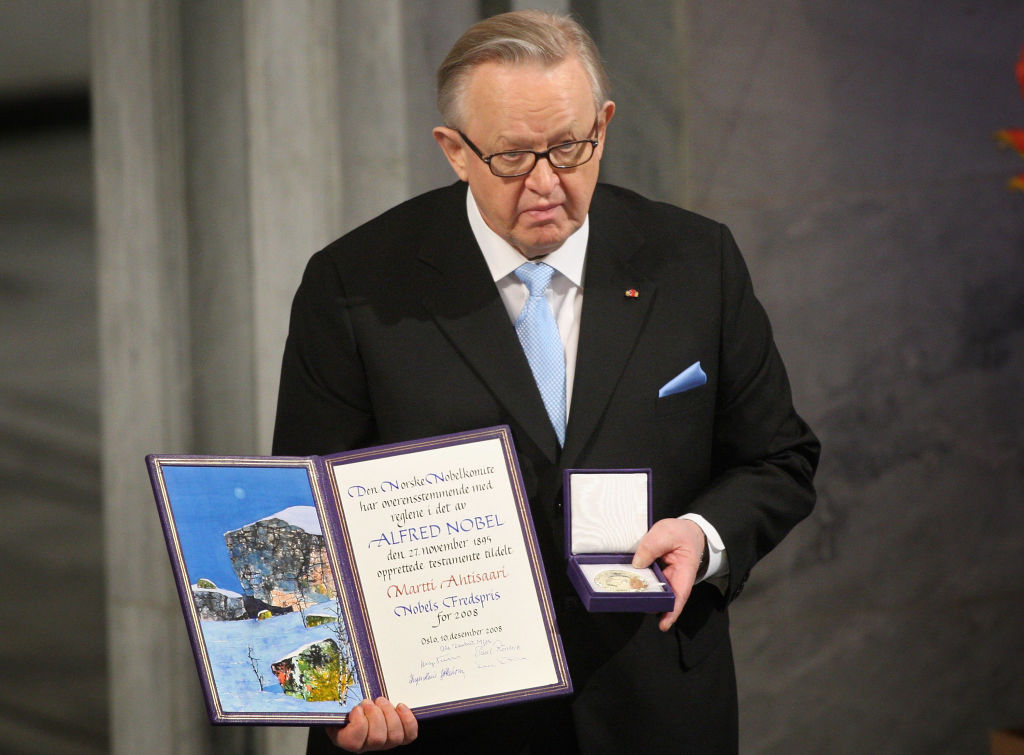 Finnish Nobel Peace Laureate Martti Ahtisaari Dies at 86