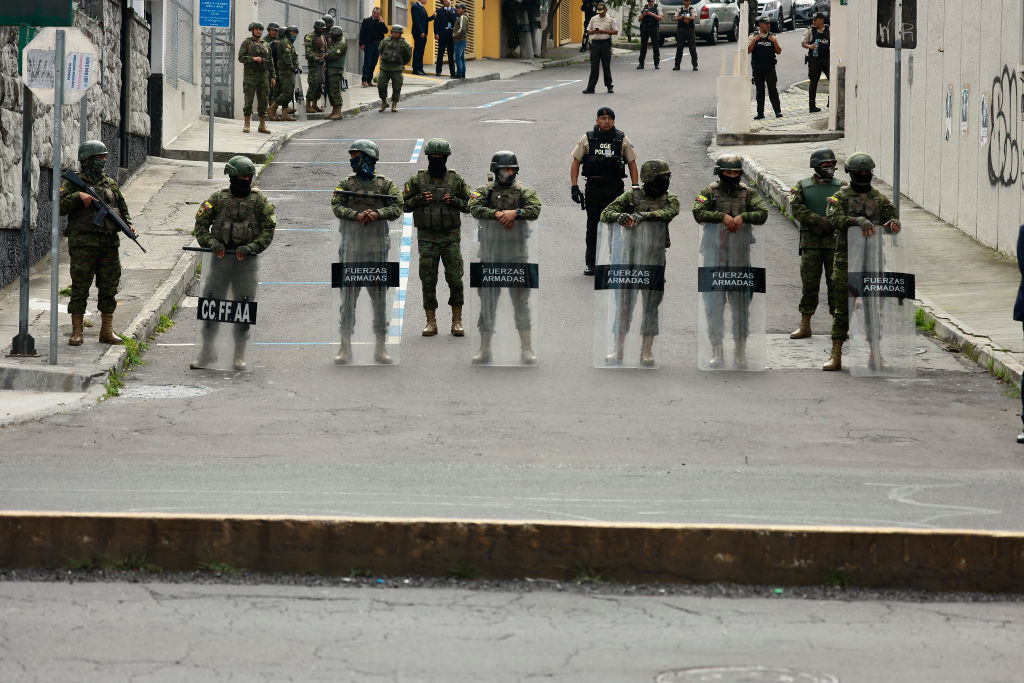 Ecuador: Armed Men Attack TV Station Amid Nationwide Gang Violence