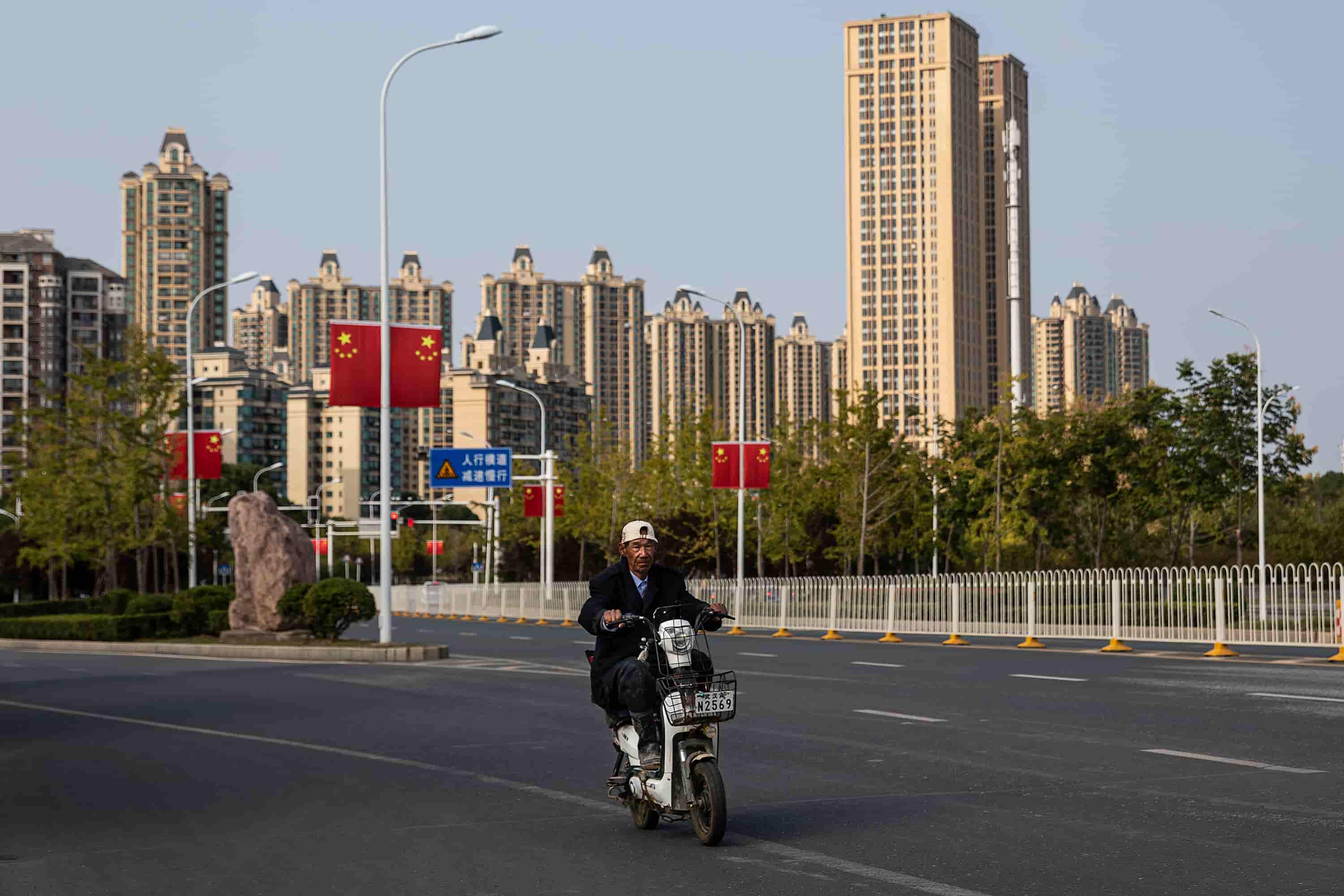China: Evergrande Ordered to Liquidate Amid Property Crisis
