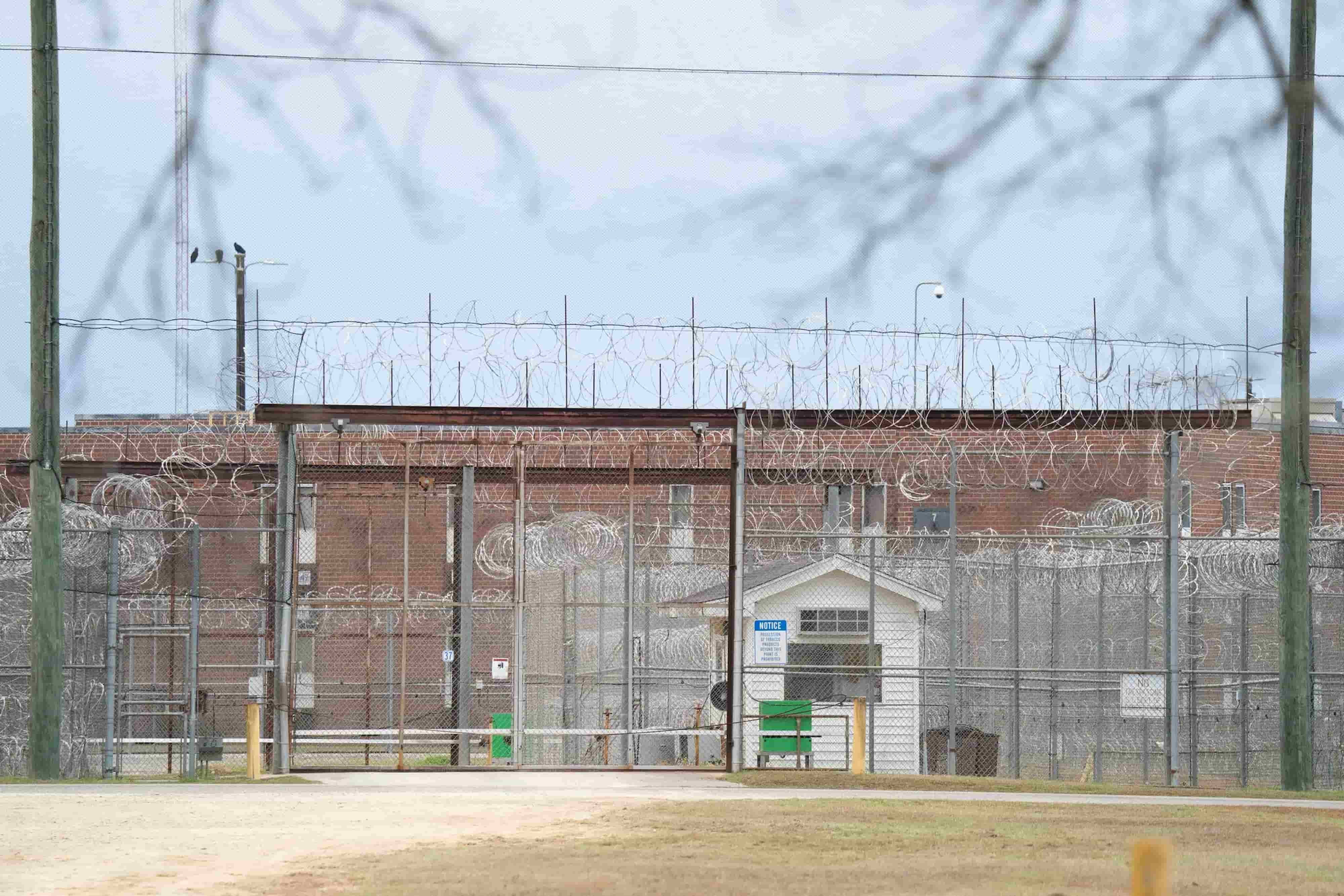 Report: US Prison Deaths Up 50% During 1st Year of COVID