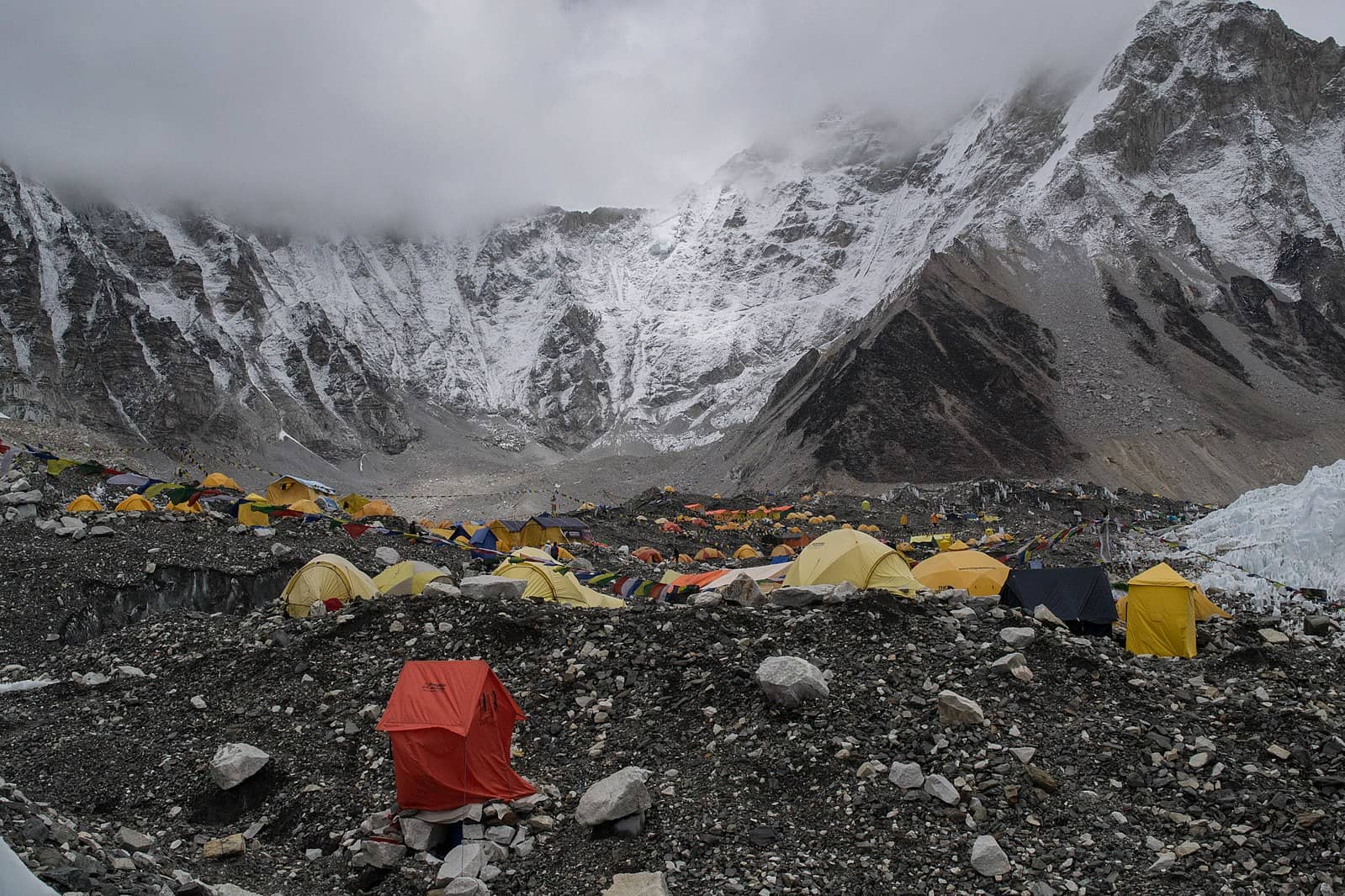 Nepal Shelves Plans to Move Everest Base Camp