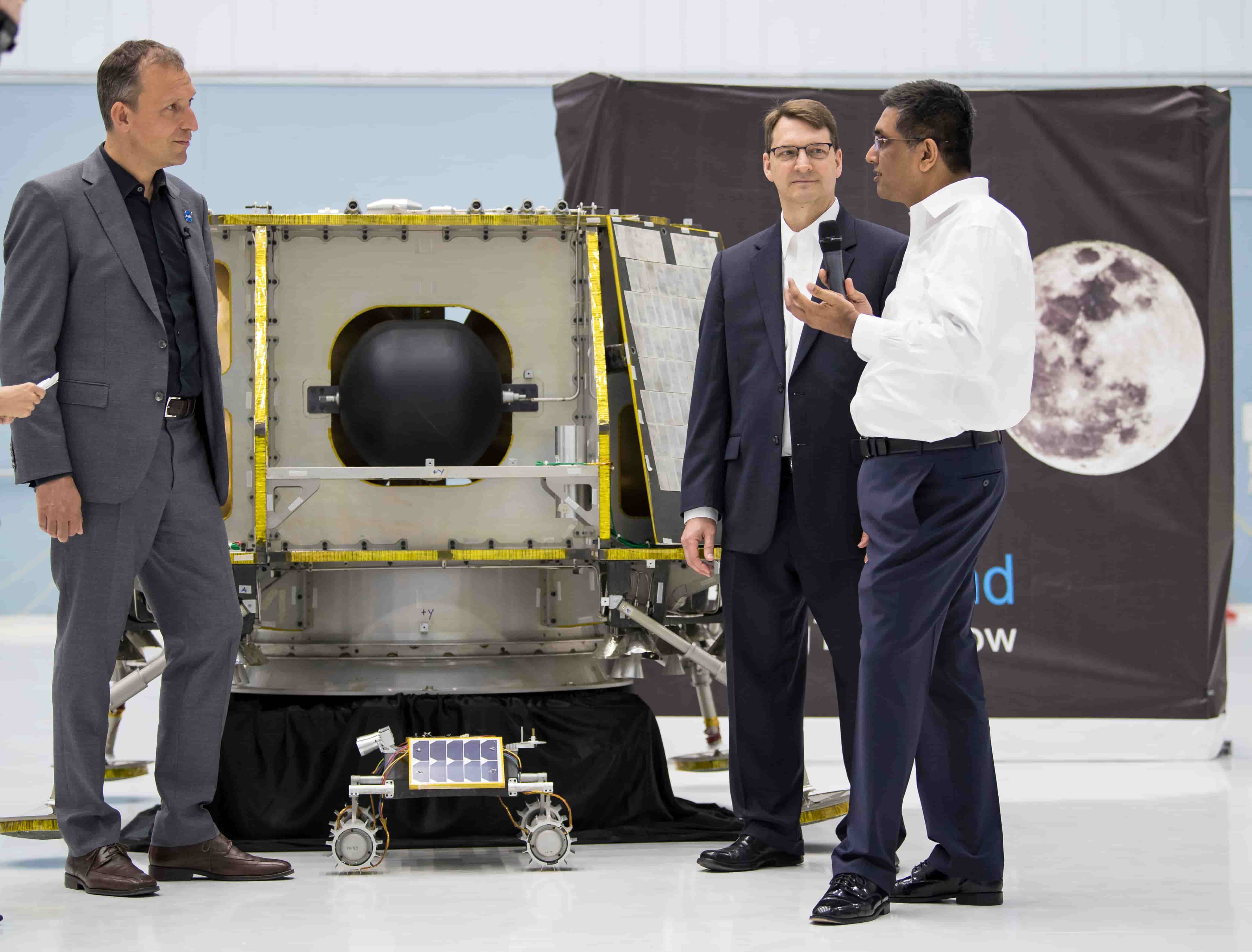 Florida: Private Space Company Launches to the Moon