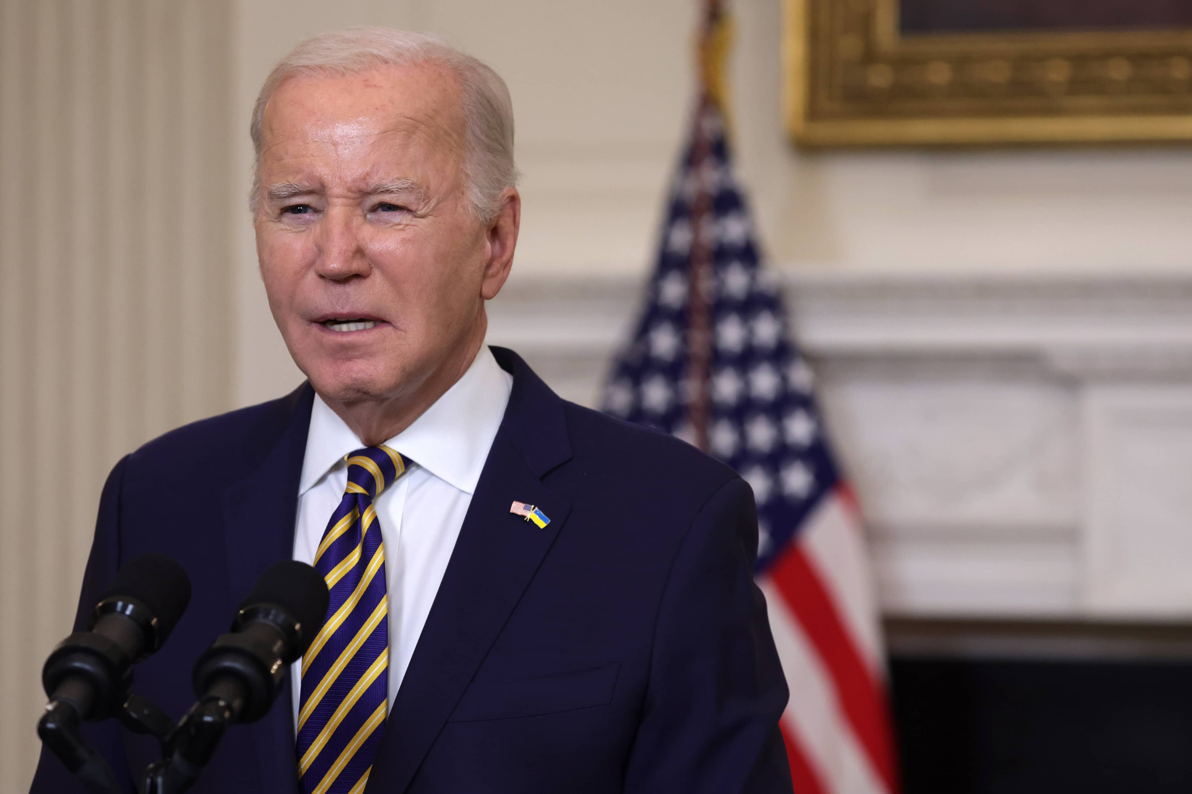 Reports: Biden Weighing Executive Actions on Border