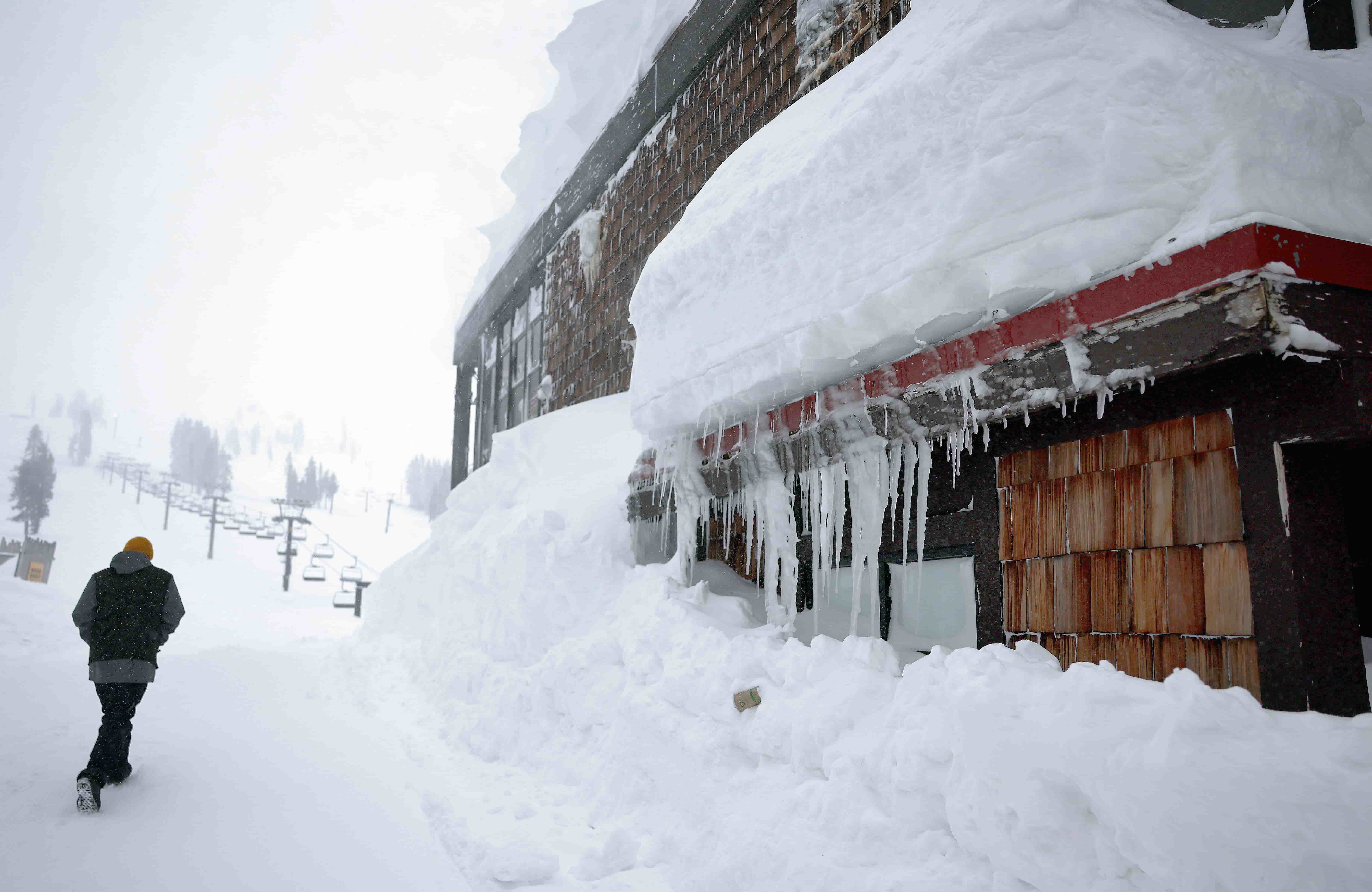 Powerful Blizzard Hits California and Nevada