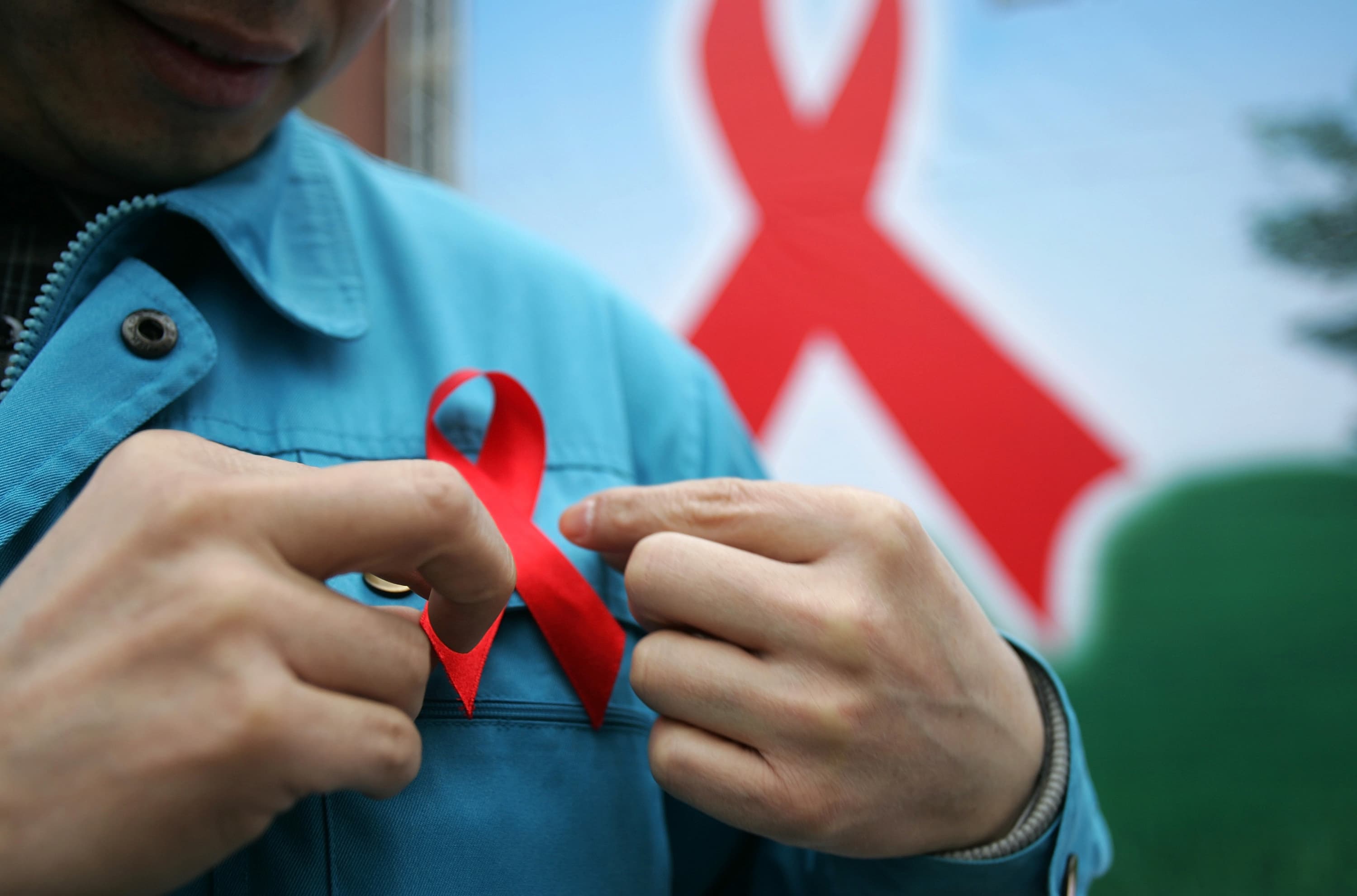 Scientists Cut Out HIV DNA From Infected Cells