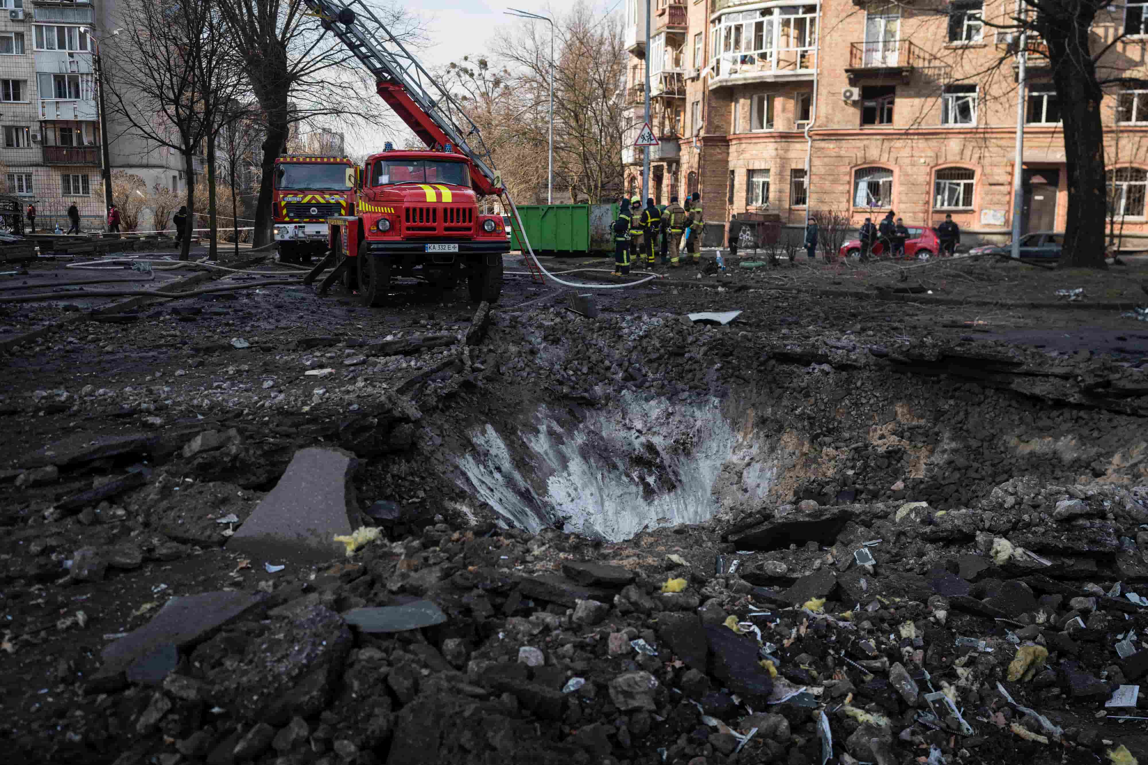 Ukraine Reports 'Massive' Russian Air Attack Over Kyiv