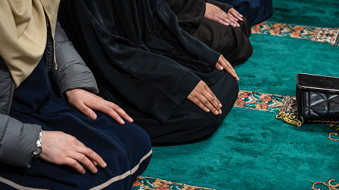 UK: Muslim Student Loses Prayer Ban Case